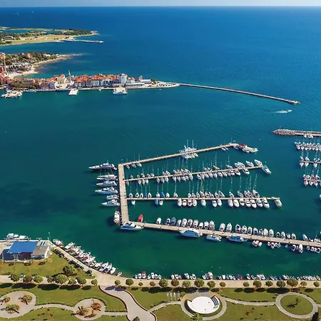 Lejlighed Beautiful In With Swimming Pool Umag